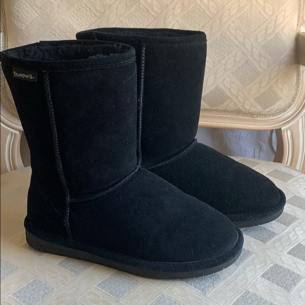 Basically New BearPaw Boots!